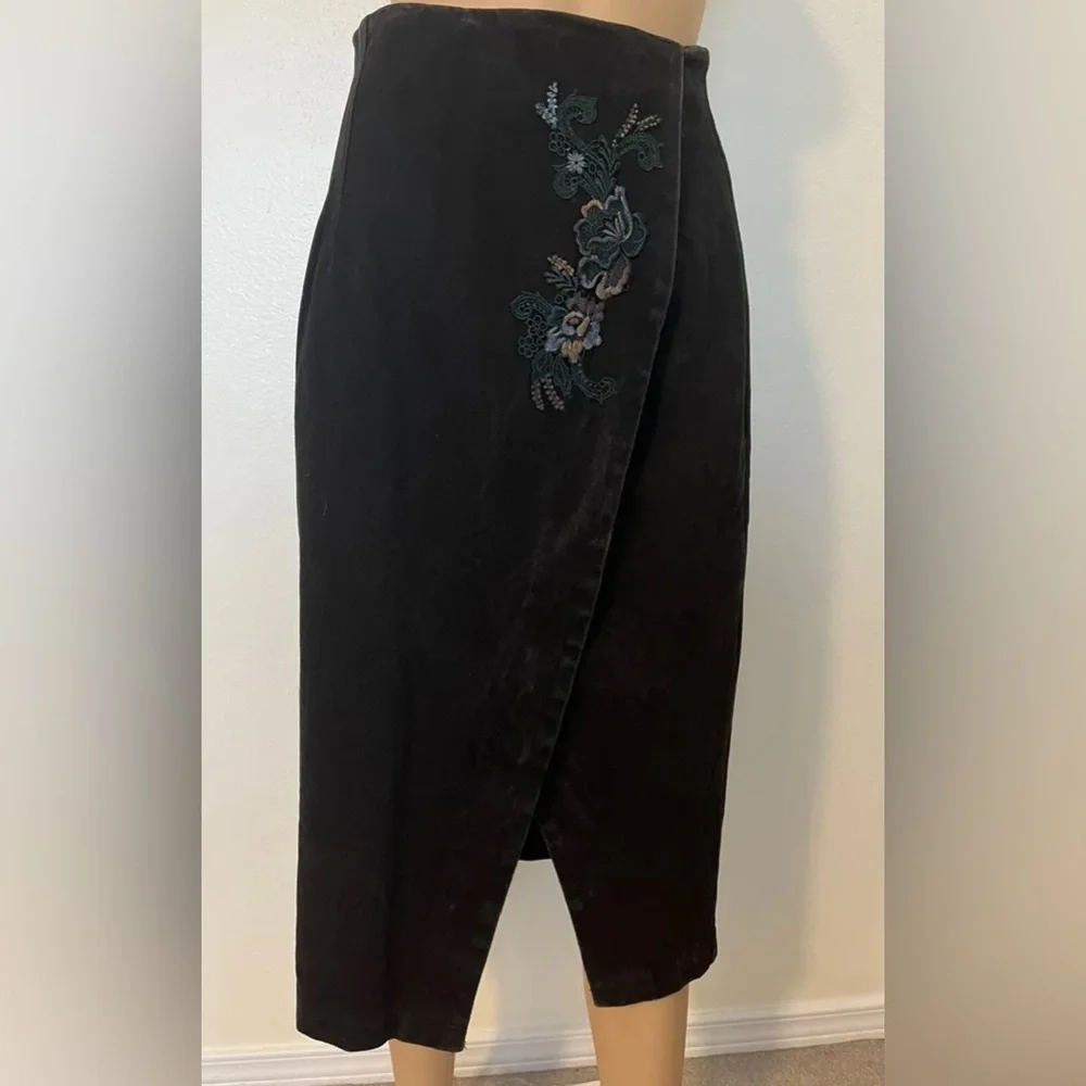 Wanted By Beads Beautiful-80s Vintage, Black, Denim, USA, Long, Midi Skirt. Sz-S